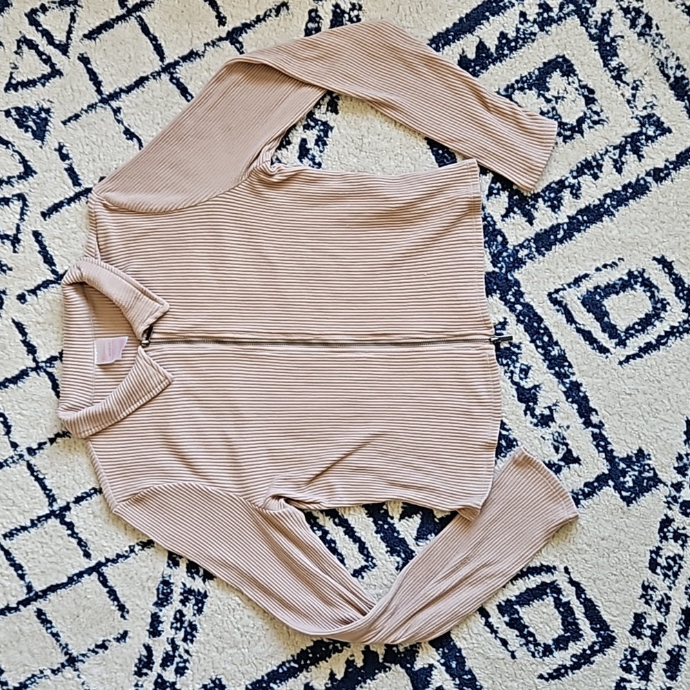 Juniors Sz XL Blush Zip-Up Top